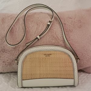 KATE SPADE CROSSBODY WHITE AND RATTAN HANDBAG
